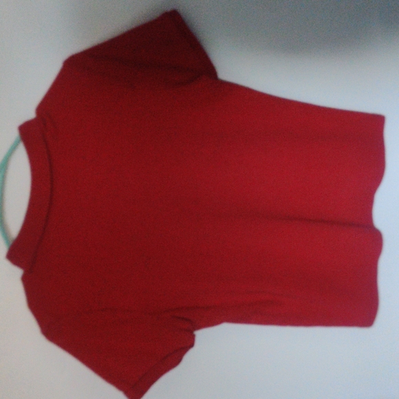 Red polo - Picture 2 of 2